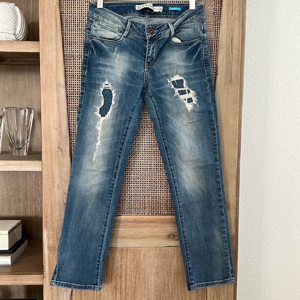 Zara Women Mid-rise Straight leg Distressed Jeans size 04 EUR 36
